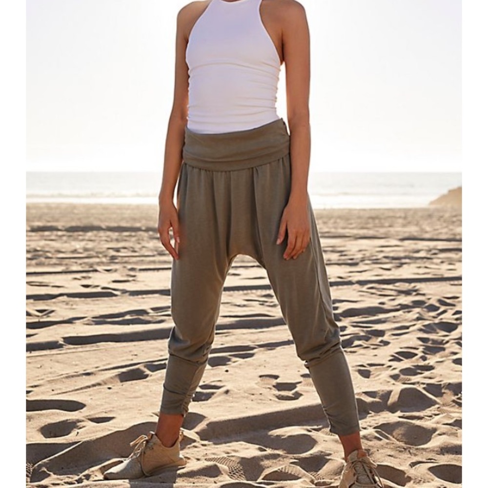✨SOLD✨FP Movement Echo Harem Pants